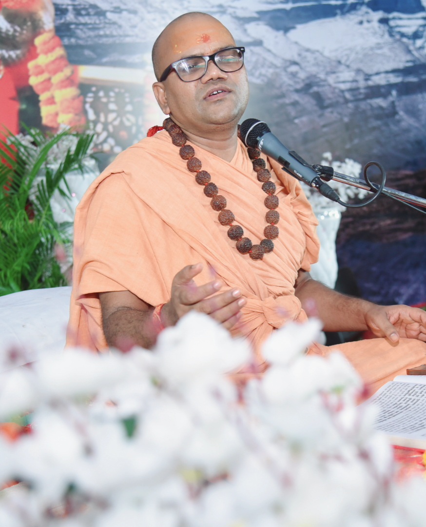 कथा के दौरान स्वामीजी